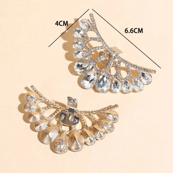 🪩 Embellished Shoe Clips 🪩 - Picture 2 of 3